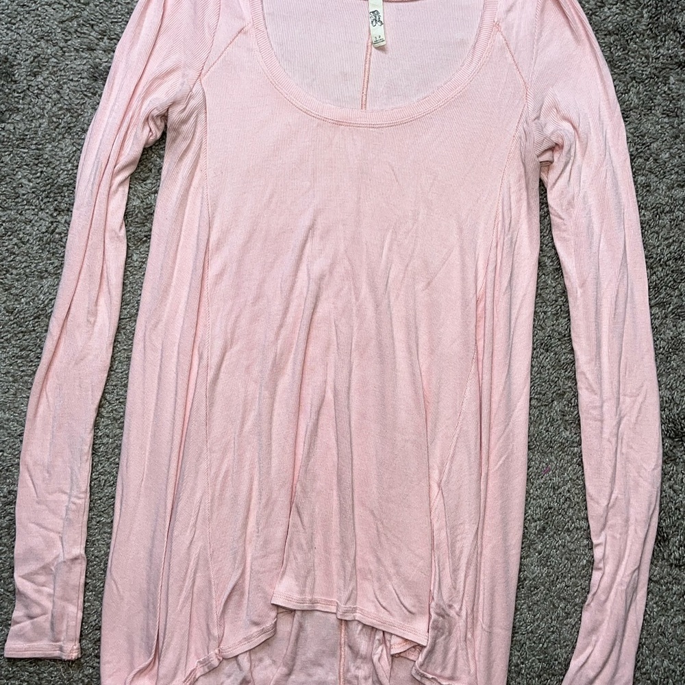 Free people small pink ribbed top